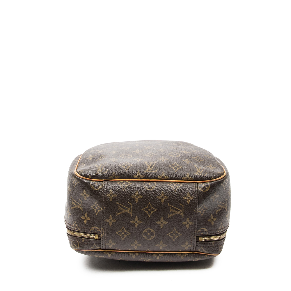 Louis Vuitton Excursion - Picture 12 of 14